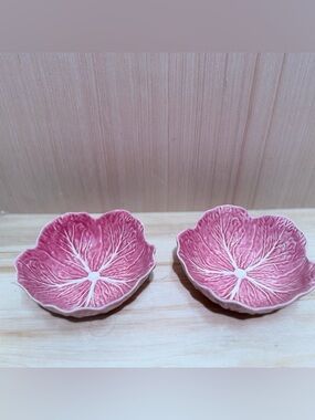 Bordallo Pinheiro Rare Pink Ceramic Cabbage Leaf Dishes - Set of 2 4.75 “